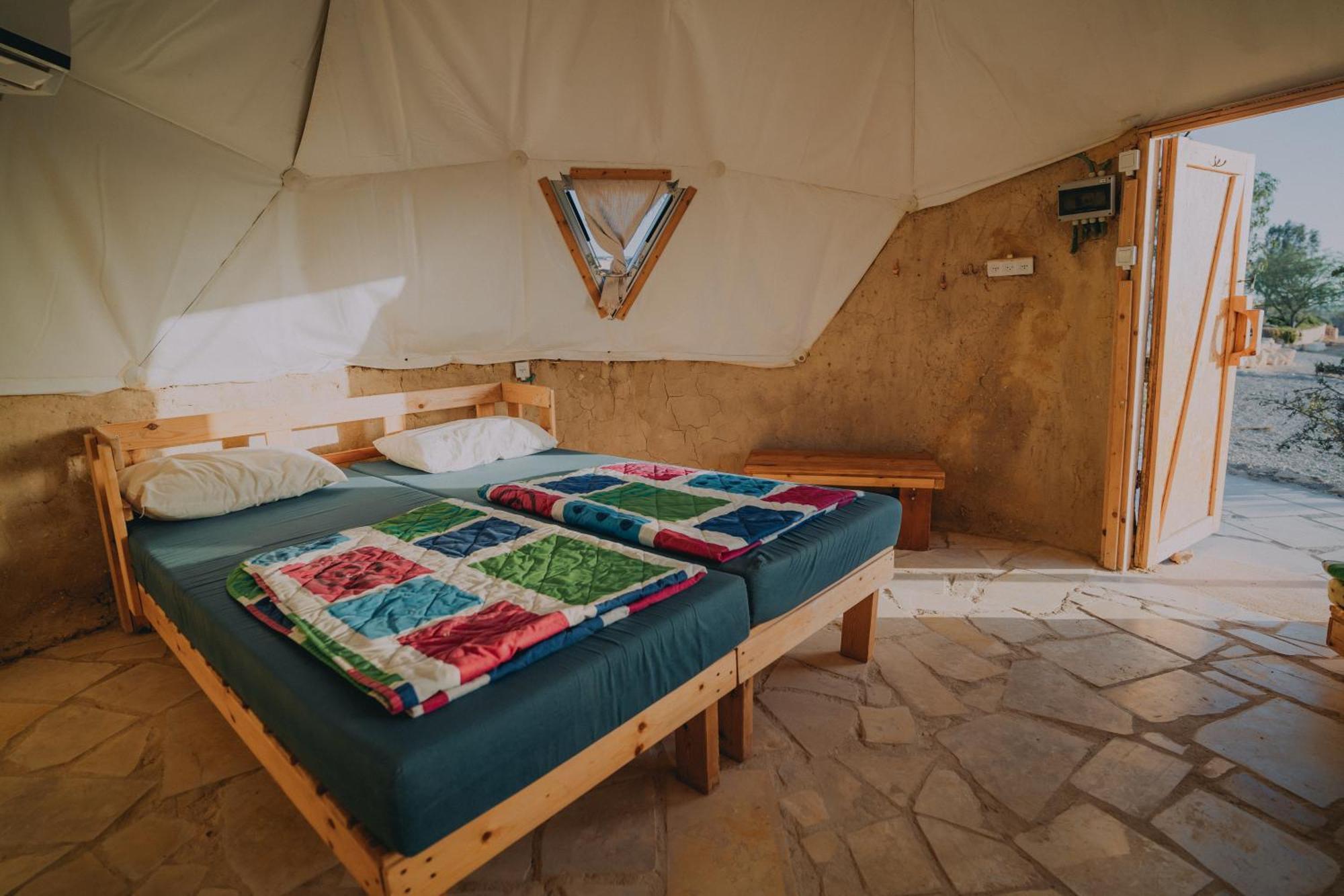 Desert Shade Camp חוות צל מדבר Villa Mitzpe Ramon Bilik gambar